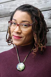 Photo: Tracy Deonn, author