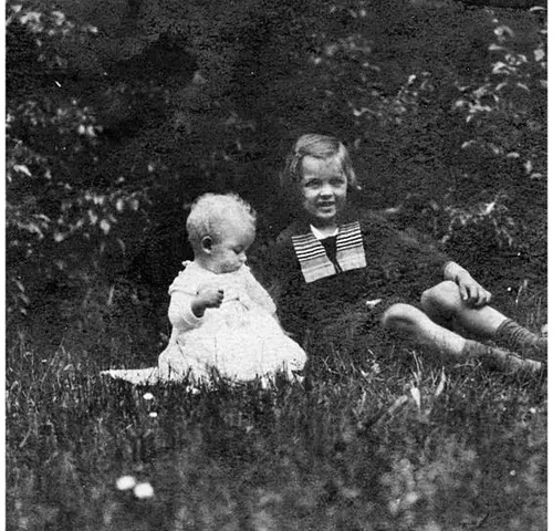 Charlotte and baby Frederick in Oppeln, Germany, circa 1925
