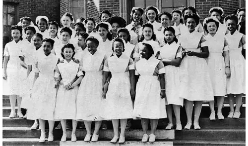 Elinor with her fellow classmates at the Lincoln School for Nurses in the Bronx, New York, circa 1941–1943