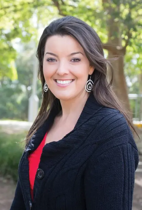 Lynette Noni